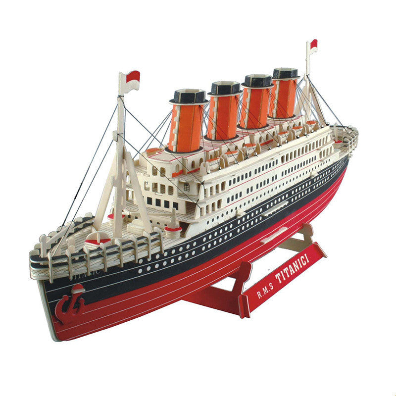 Hand-made assembly Titanic